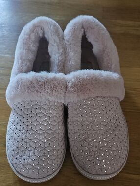 Skechers Sparkly Pink Blush Rhinestone House Slippers Women's Size 9